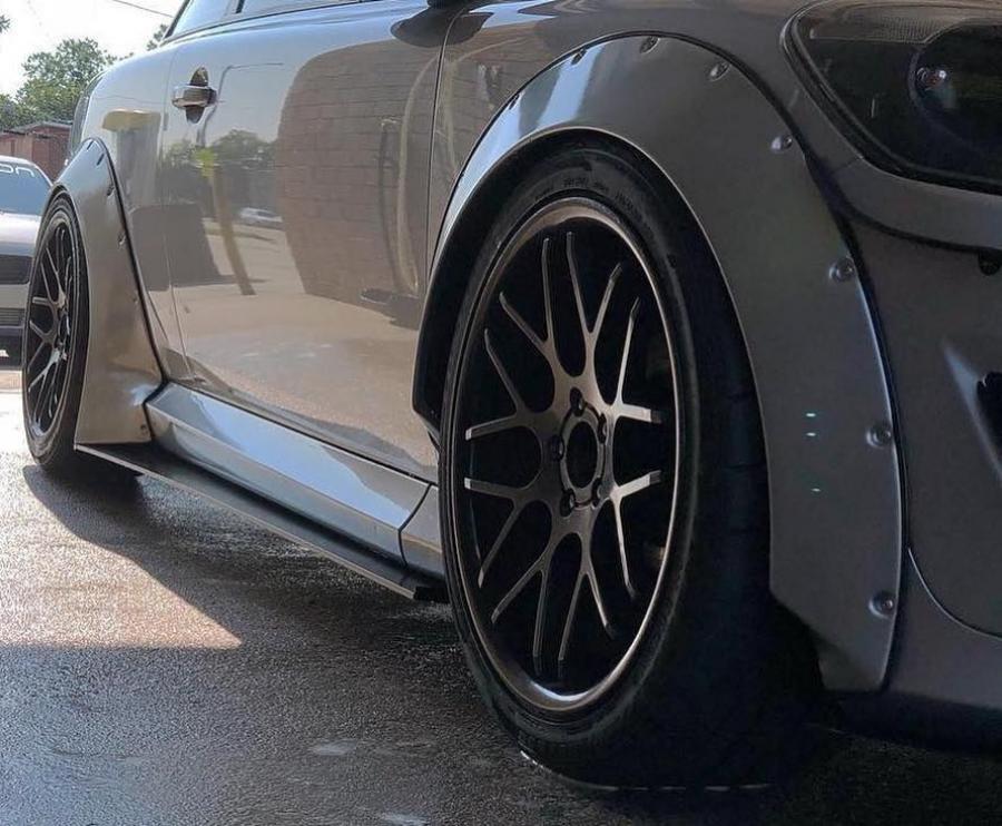Детали экстерьера Volvo C30 R-Design by Clinched 2019 года  (фото 3 из 4)